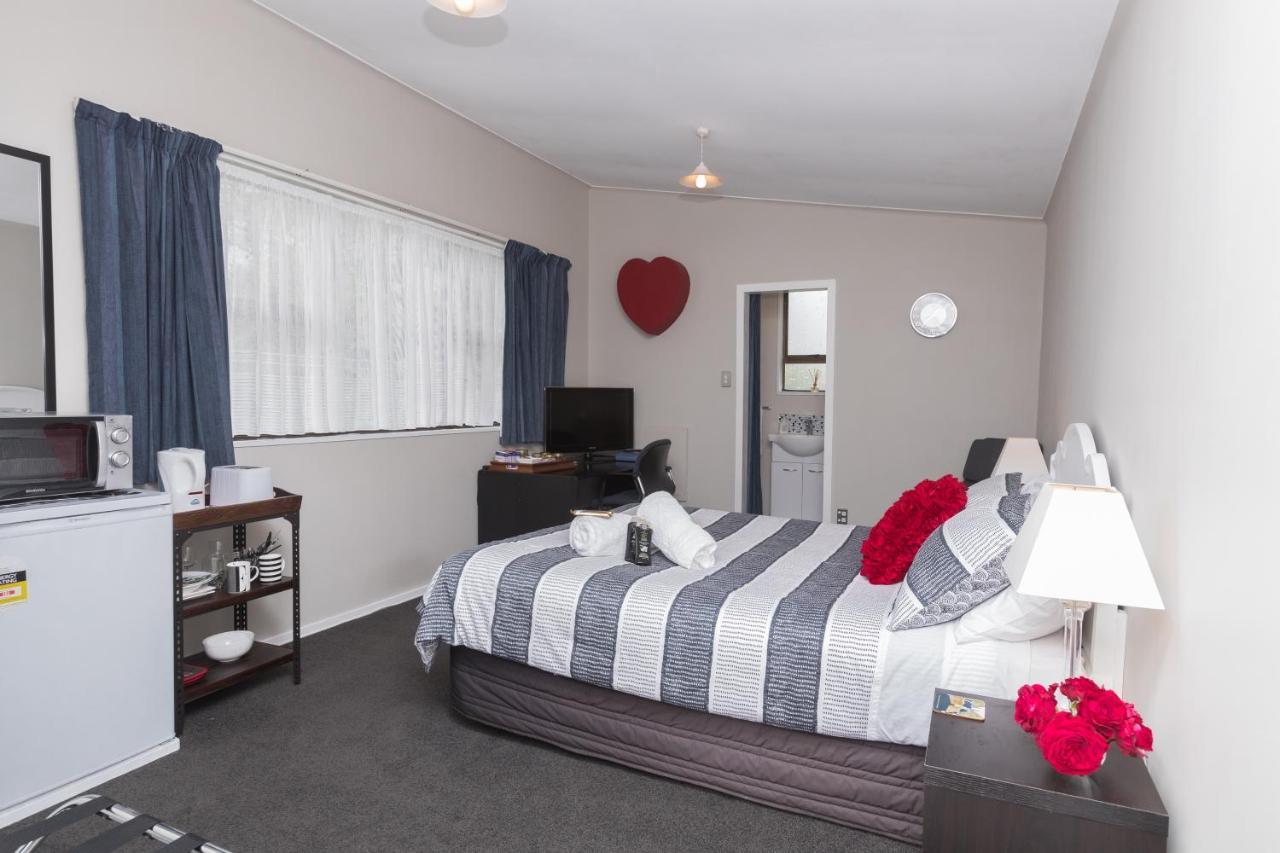 Quiet Boutique Generous Breakfast Hotel Palmerston North Eksteriør billede
